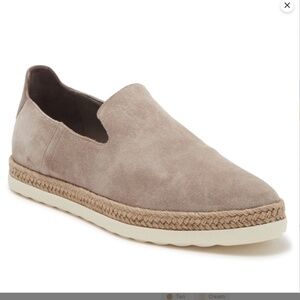Vince Dillon Suede Espadrille slip on Loafer Size 6 1/2